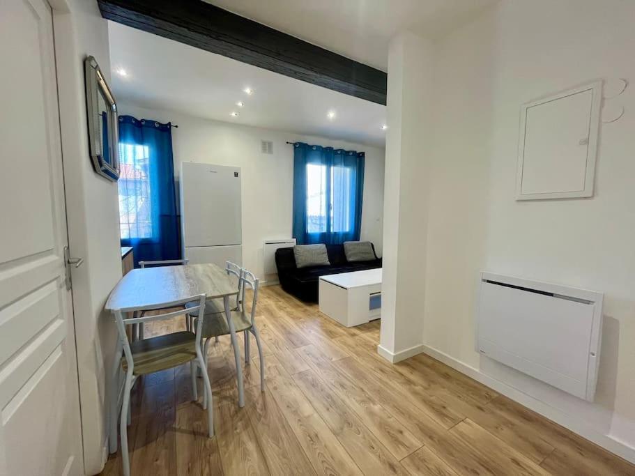Appartamento T2 Renove A 15 Min De Lyon Pierre-Bénite Esterno foto