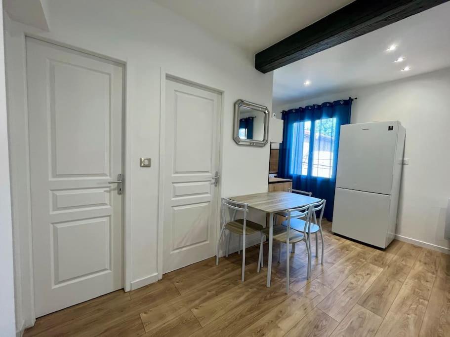 Appartamento T2 Renove A 15 Min De Lyon Pierre-Bénite Esterno foto